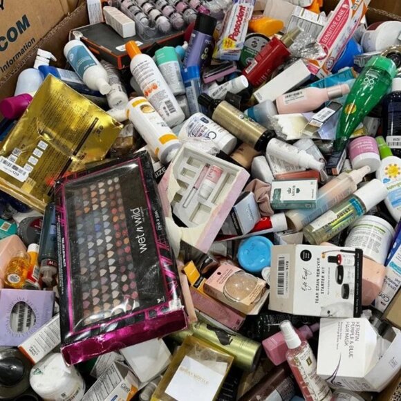 GREEN- LIVE SHOW Unlisted BEAUTY - Picture 3 of 4